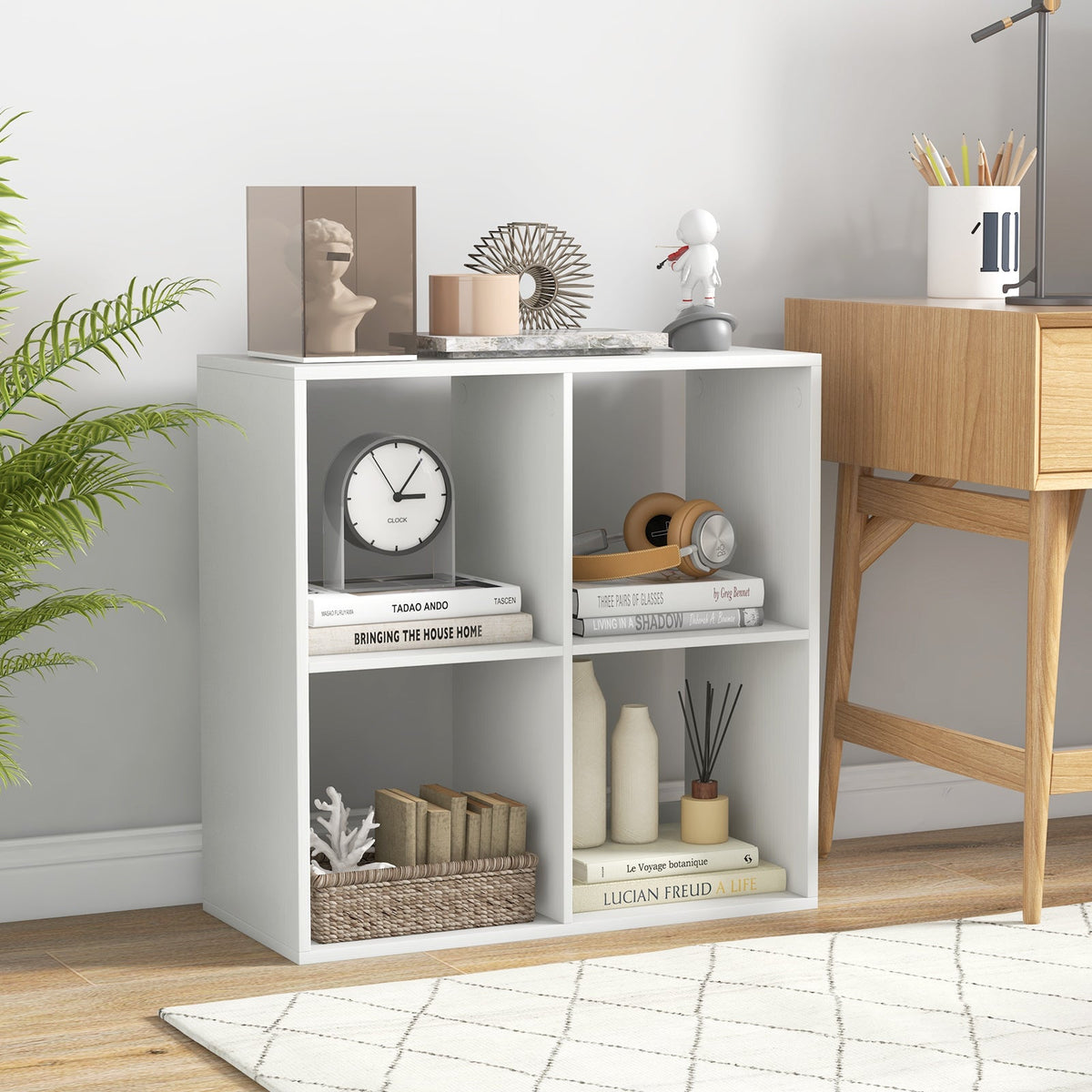 4-Cube Bookshelf with Back Guardrail