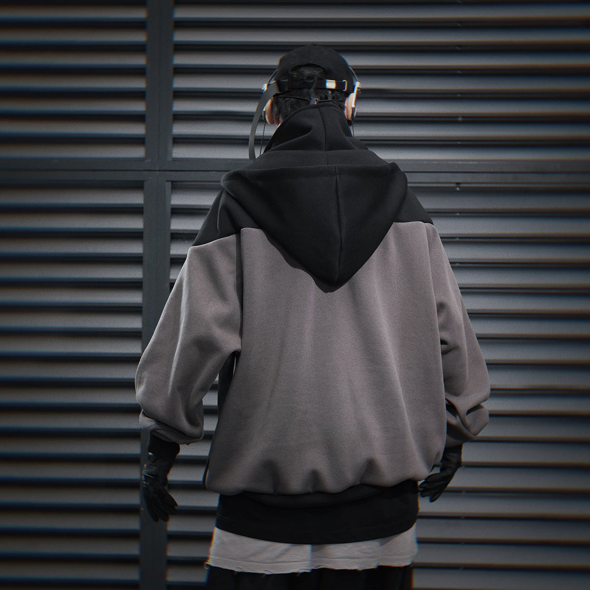 HiH51 T-Tech Hoodie – Black