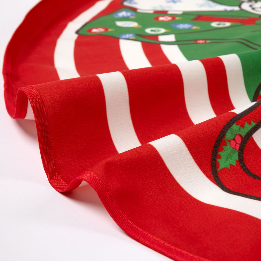 Pets & Paws Christmas Tree Skirt – Buffalo Plaid, Dog or Cat