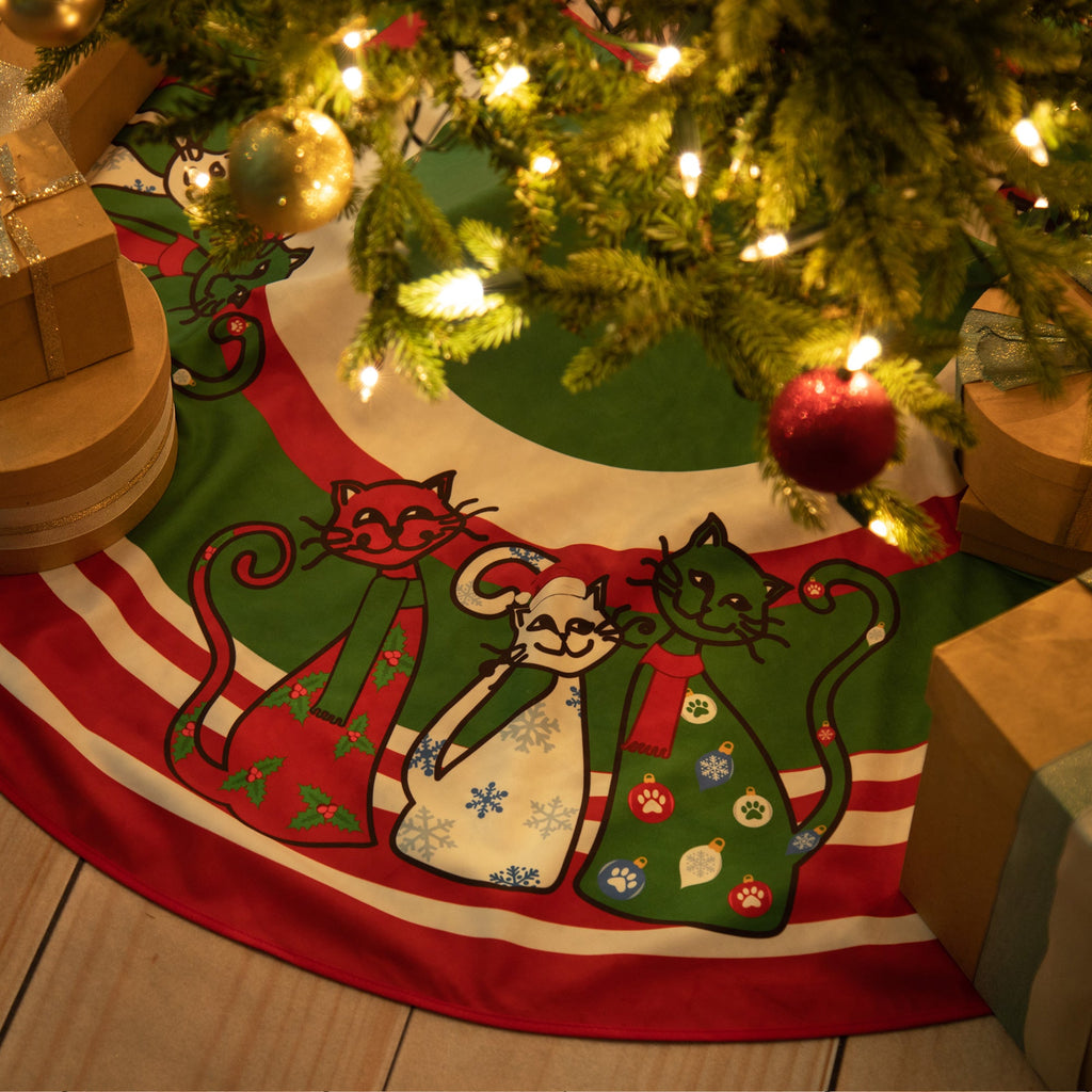 Pets & Paws Christmas Tree Skirt – Buffalo Plaid, Dog or Cat