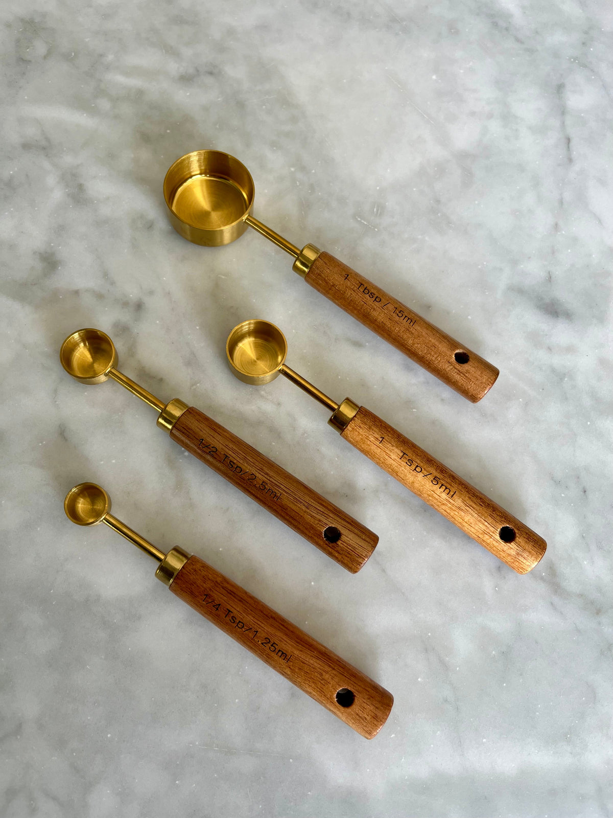 Montecito Wood & Gold Measuring Cups and Spoons – Set of 8