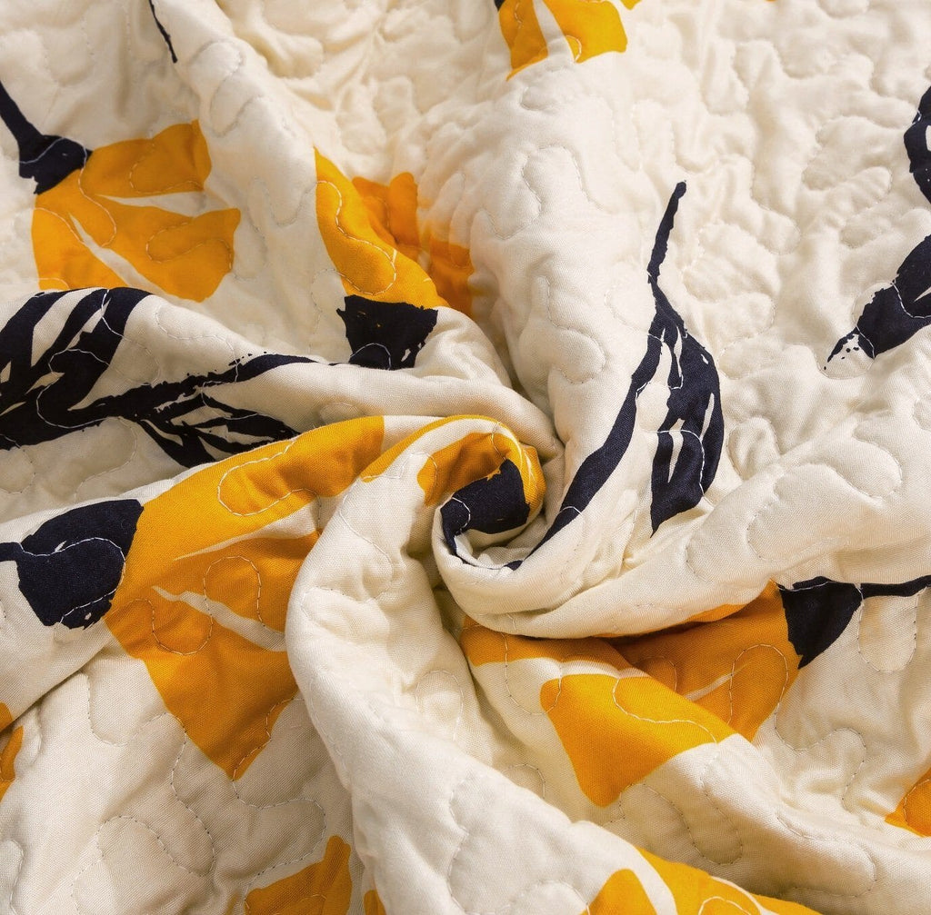 DaDa Bedding Yellow Fleur Floral Quilt Set
