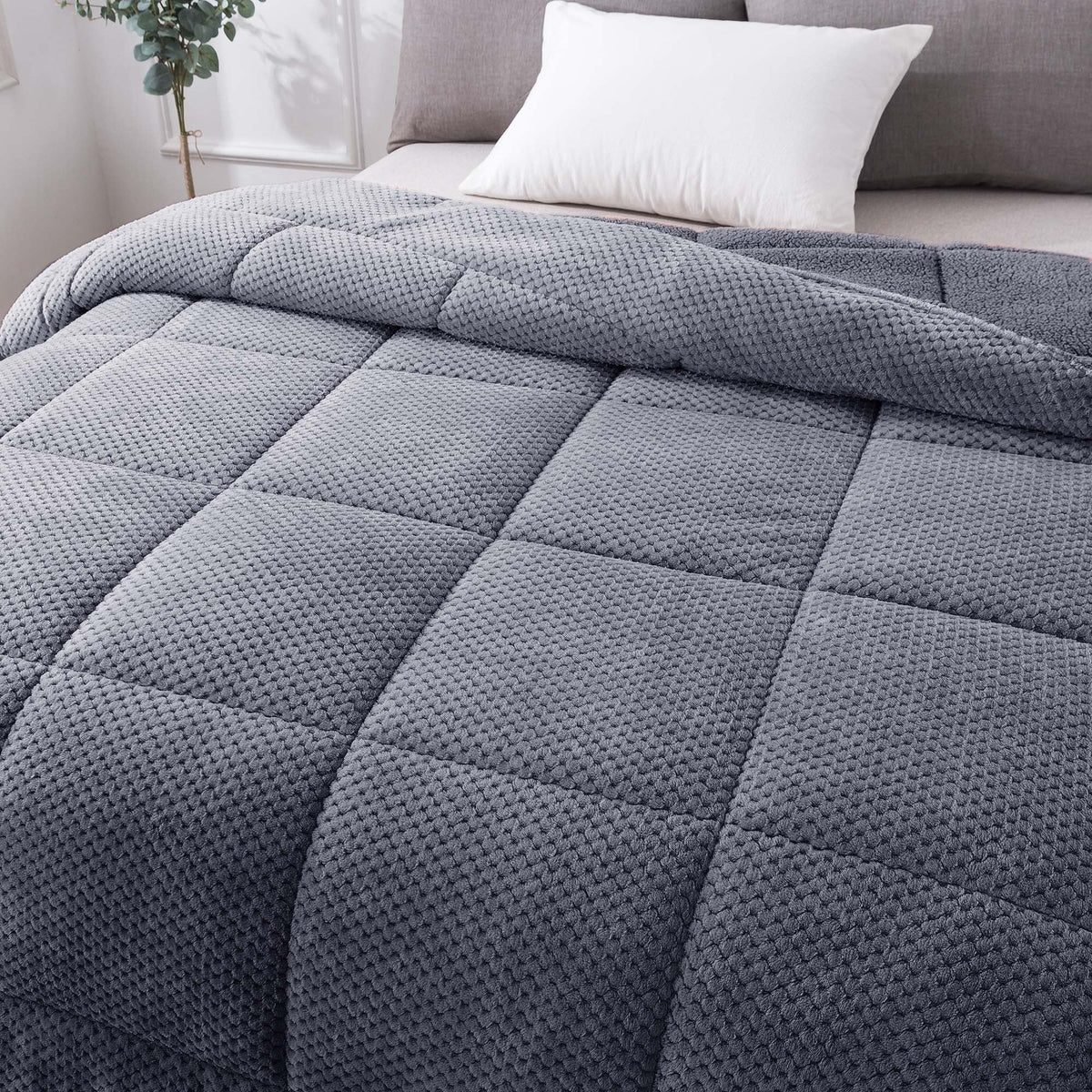 Kasentex Reversible Plush Sherpa Comforter