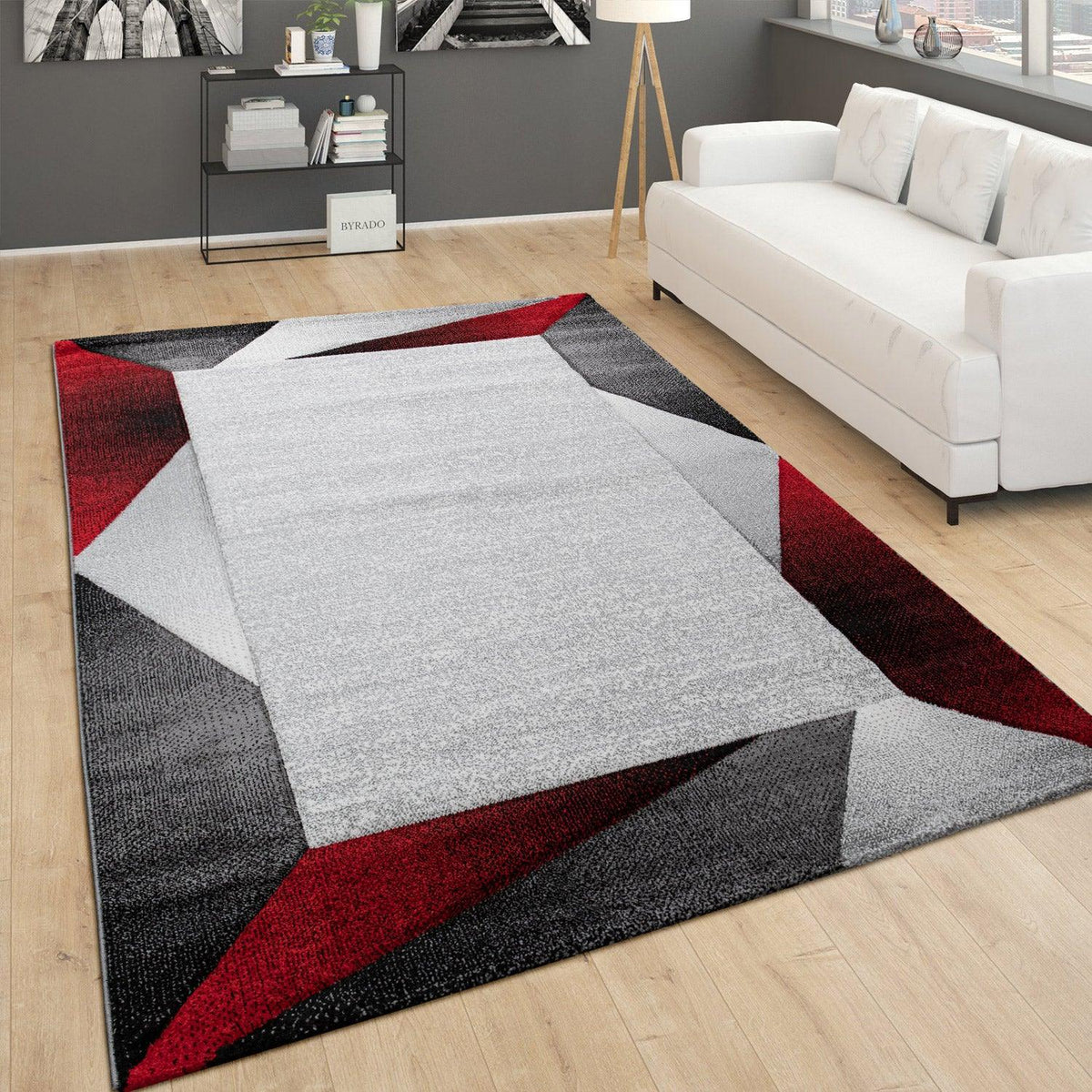 Madeira Geometric Border Area Rug – Gray & Red