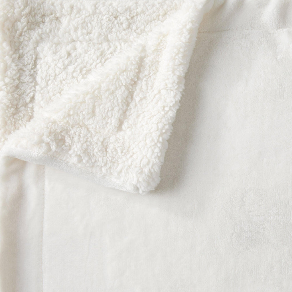 Great Bay Home Kinsley Velvet Plush & Sherpa Blanket