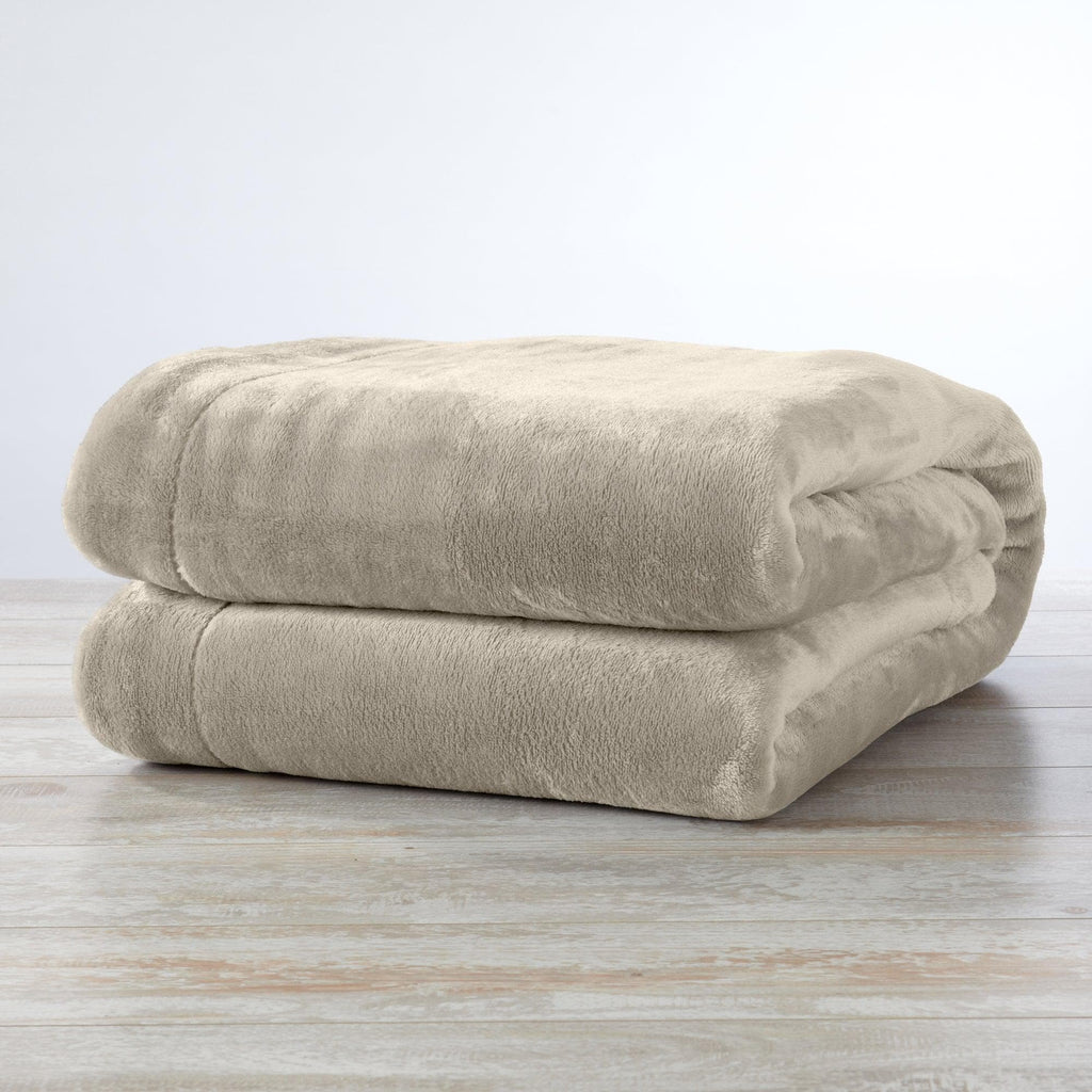 Great Bay Home Kinsley Velvet Plush & Sherpa Blanket
