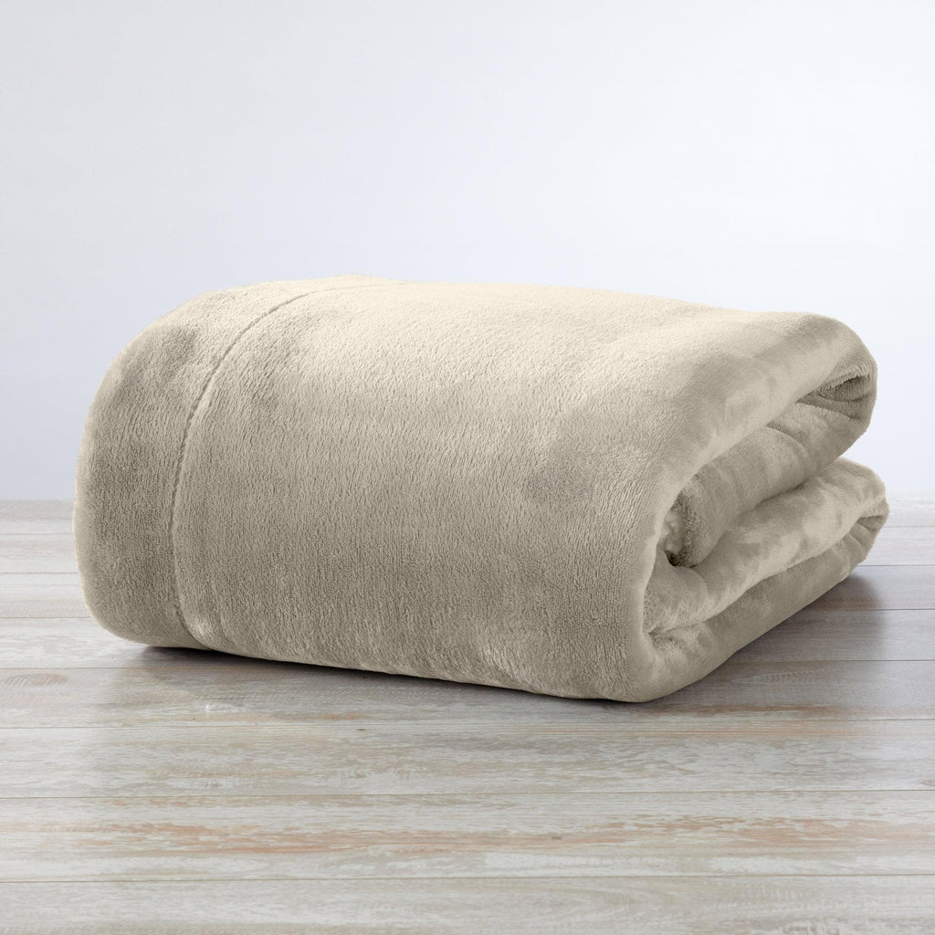 Great Bay Home Kinsley Velvet Plush & Sherpa Blanket