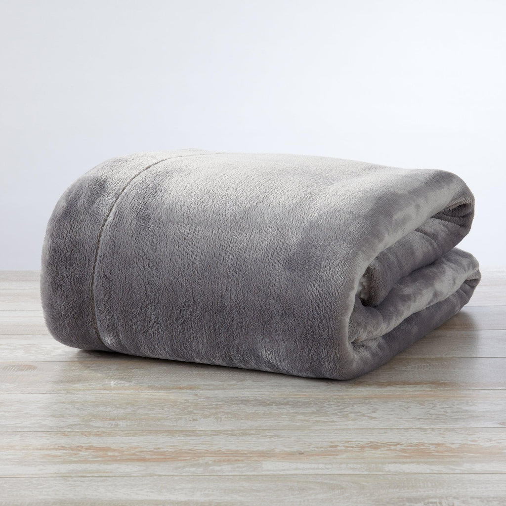 Great Bay Home Kinsley Velvet Plush & Sherpa Blanket