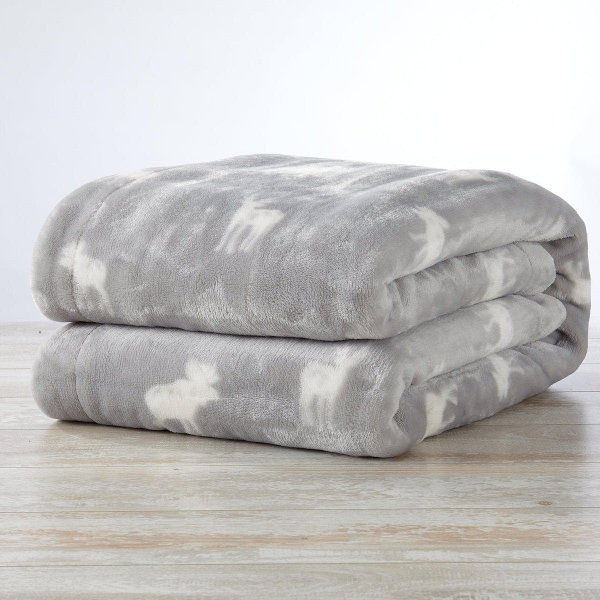 Great Bay Home Kinsley Velvet Plush & Sherpa Blanket