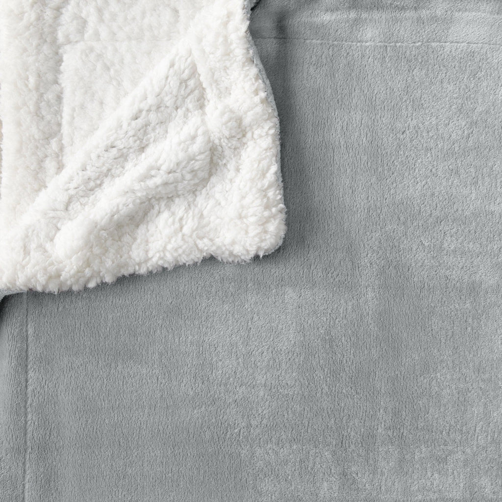 Great Bay Home Kinsley Velvet Plush & Sherpa Blanket