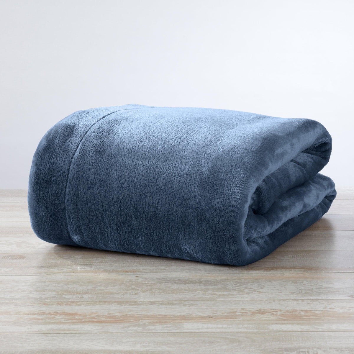 Great Bay Home Kinsley Velvet Plush & Sherpa Blanket