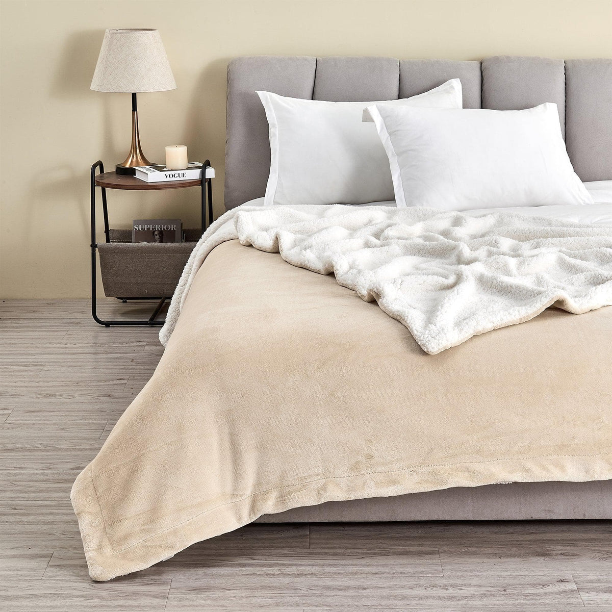 Great Bay Home Kinsley Velvet Plush & Sherpa Blanket