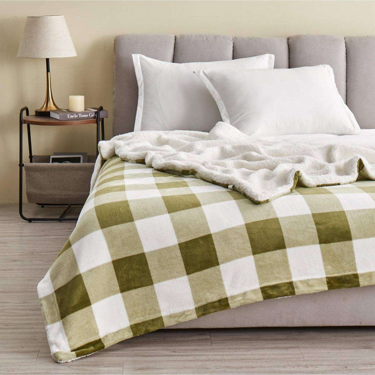 Great Bay Home Kinsley Velvet Plush & Sherpa Blanket