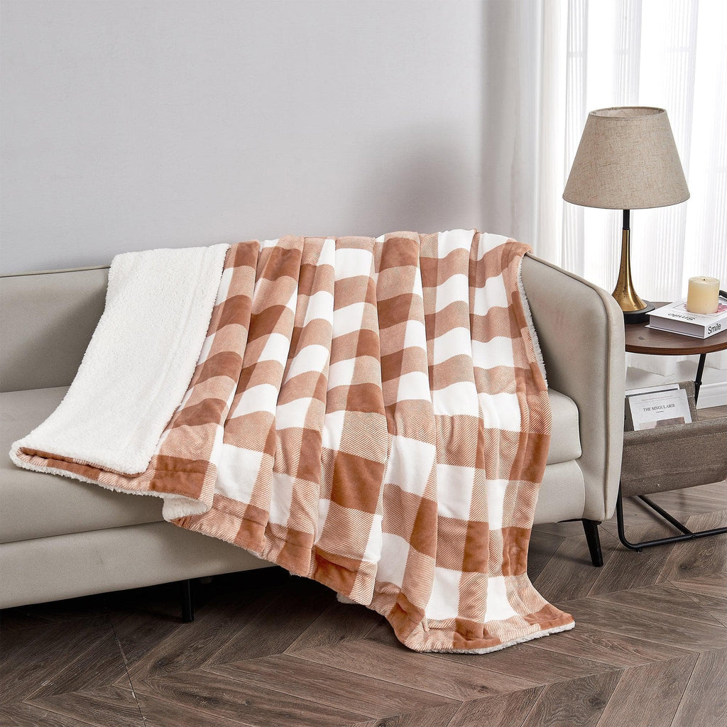 Great Bay Home Kinsley Velvet Plush & Sherpa Blanket