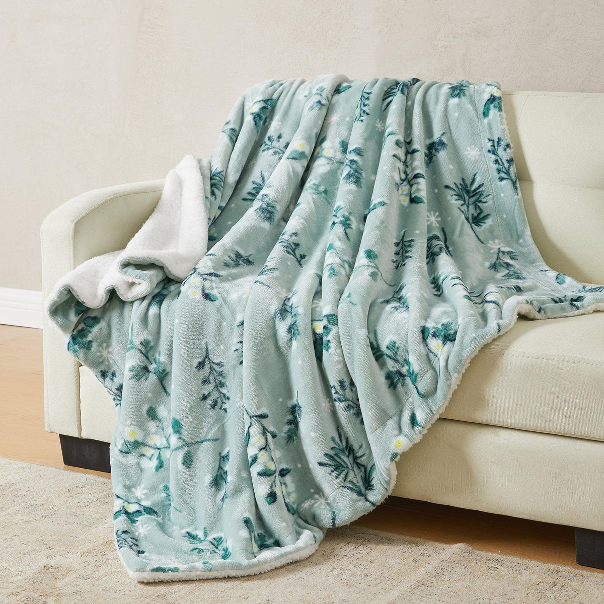 Great Bay Home Kinsley Velvet Plush & Sherpa Blanket